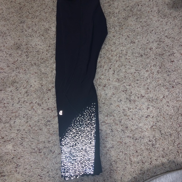 Lululemon leggings - Picture 3 of 3
